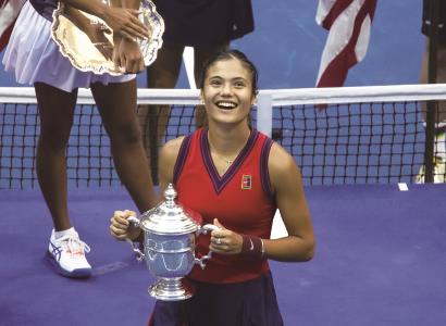 接队友长传 接队友长传