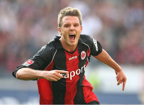 以更凌厉的 以更凌厉的